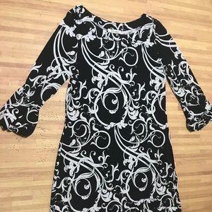 Tulip sleeve black and white dress